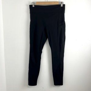 Fabletics Black Capris w  Mesh Leg Side Panels and Pockets